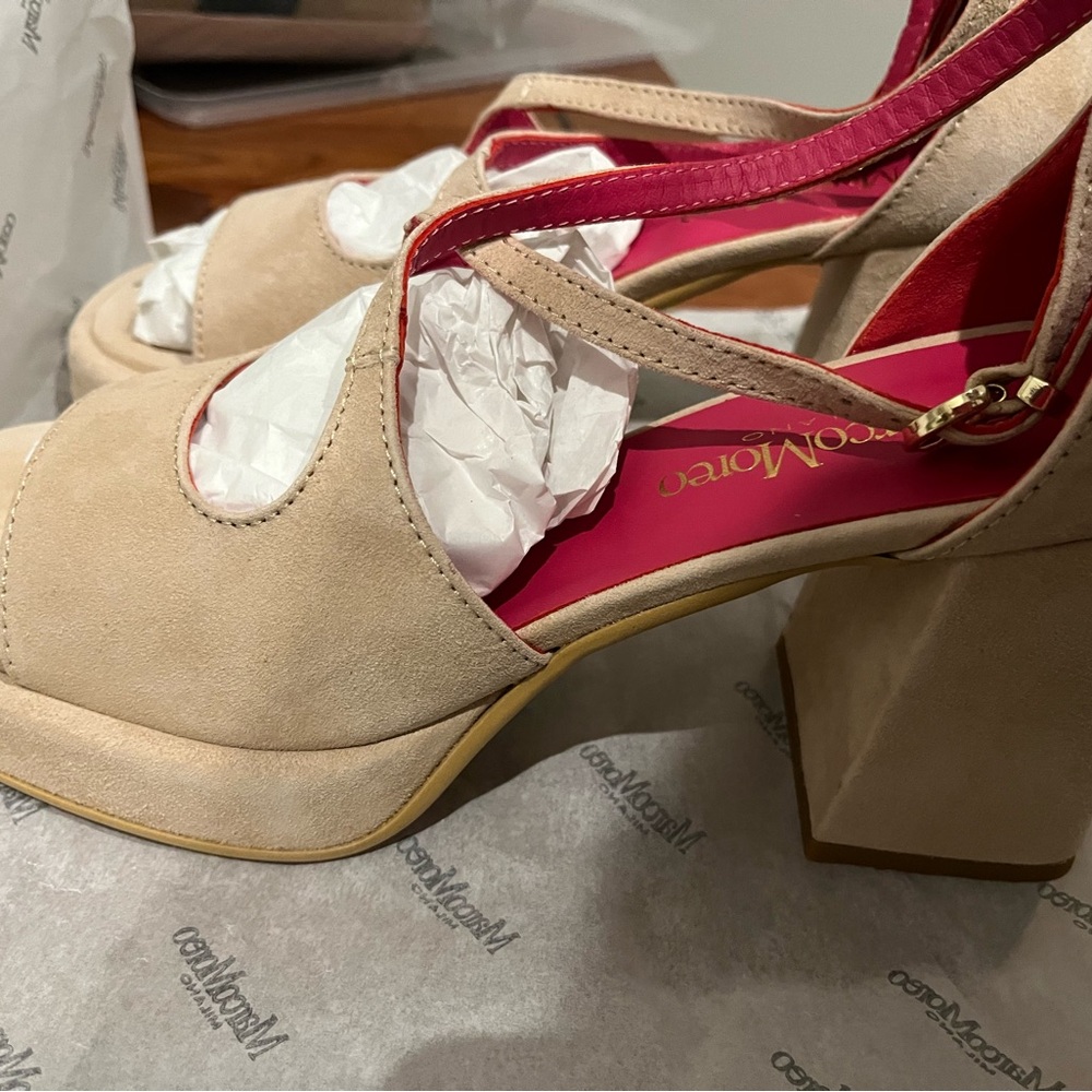 BNIB Marco Moreo platform sandals. Fit like 8.5. Beautiful!! - Picture 5 of 7